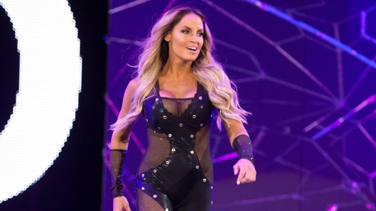 Who did trish stratus slept with?